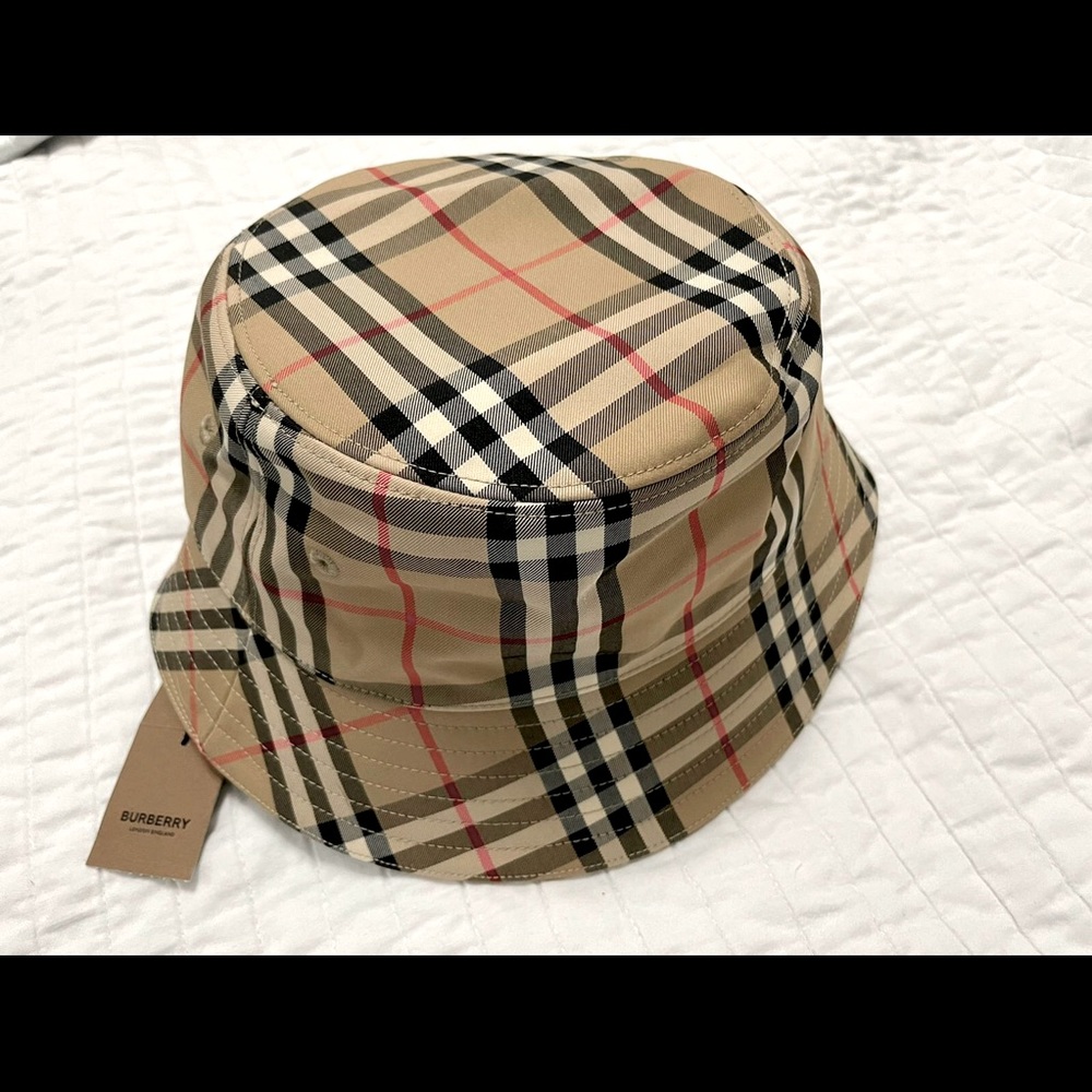 BURBERRY Bucket Hat - Never Worn!